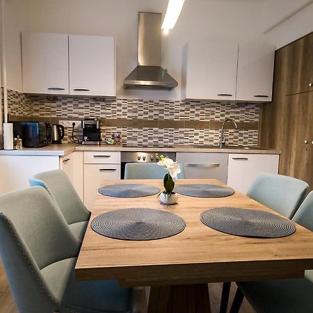 Thermal Next I Weninger Apartman Kiskunhalas Ngoại thất bức ảnh
