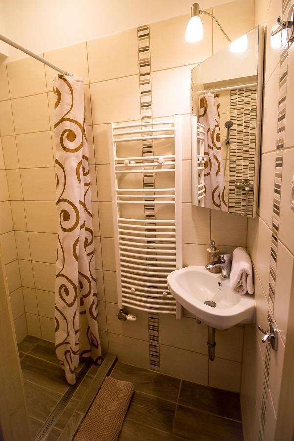 Thermal Next I Weninger Apartman Kiskunhalas Ngoại thất bức ảnh